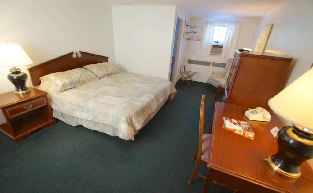 Birds Nest Motel Сканителс Номер фото